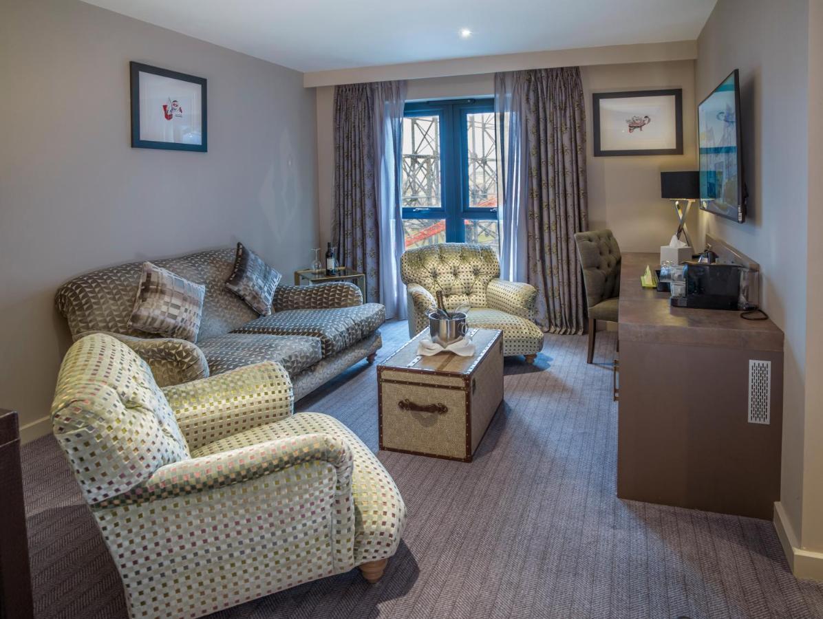 Boulevard Hotel بلاكبول المظهر الخارجي الصورة A suite at the hotel