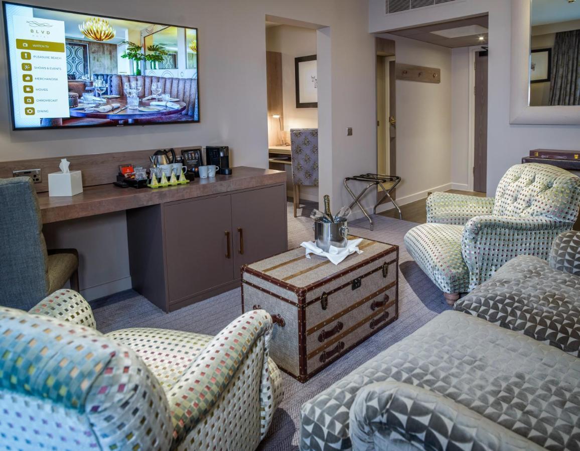 Boulevard Hotel بلاكبول المظهر الخارجي الصورة A suite at the hotel
