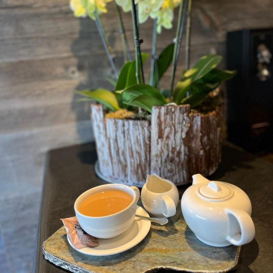 Boulevard Hotel بلاكبول المظهر الخارجي الصورة A cup of tea