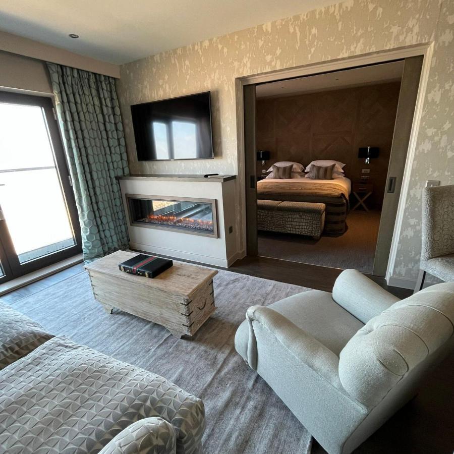 Boulevard Hotel بلاكبول المظهر الخارجي الصورة A suite at the hotel