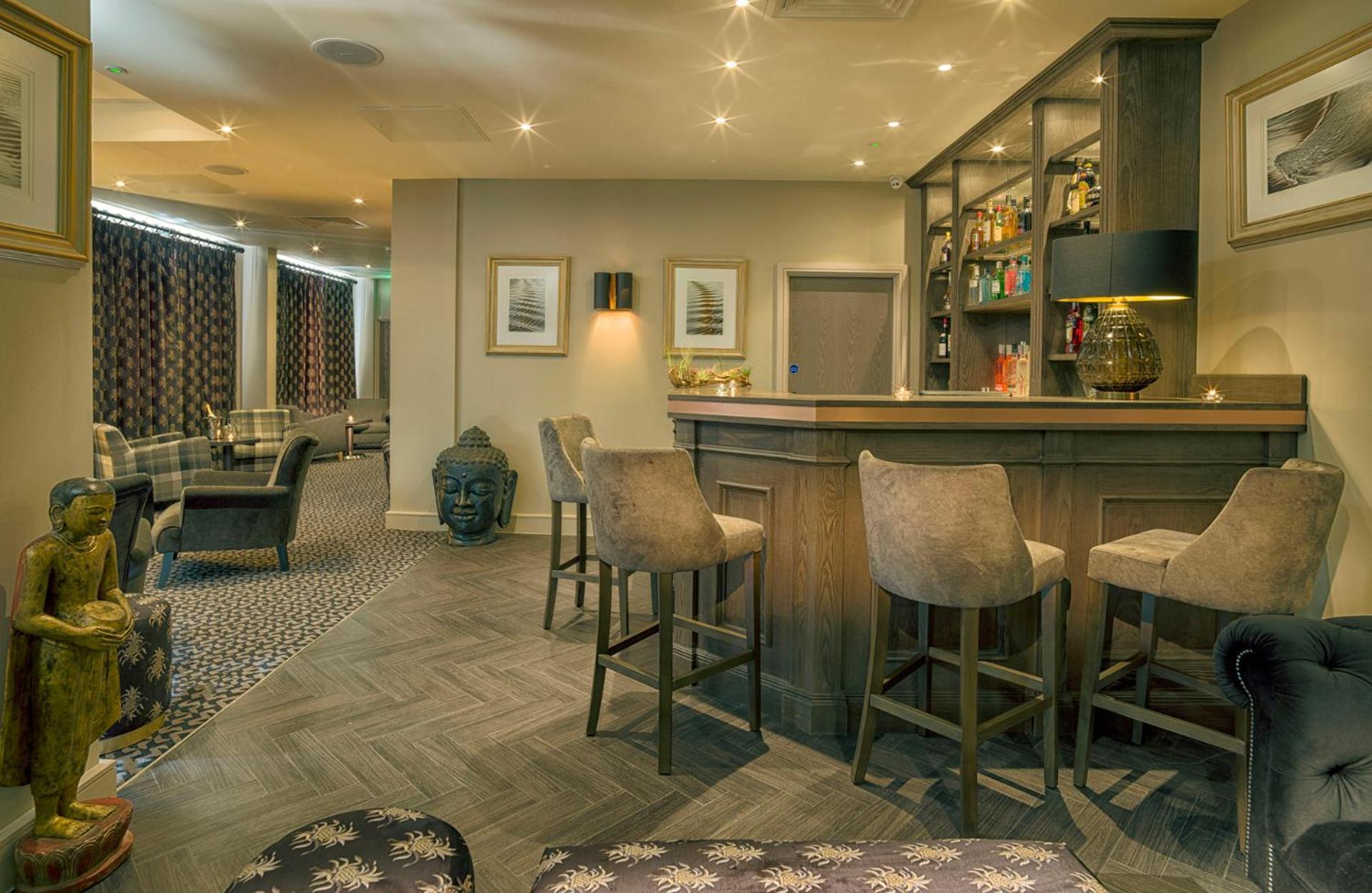 Boulevard Hotel بلاكبول المظهر الخارجي الصورة The bar at the hotel