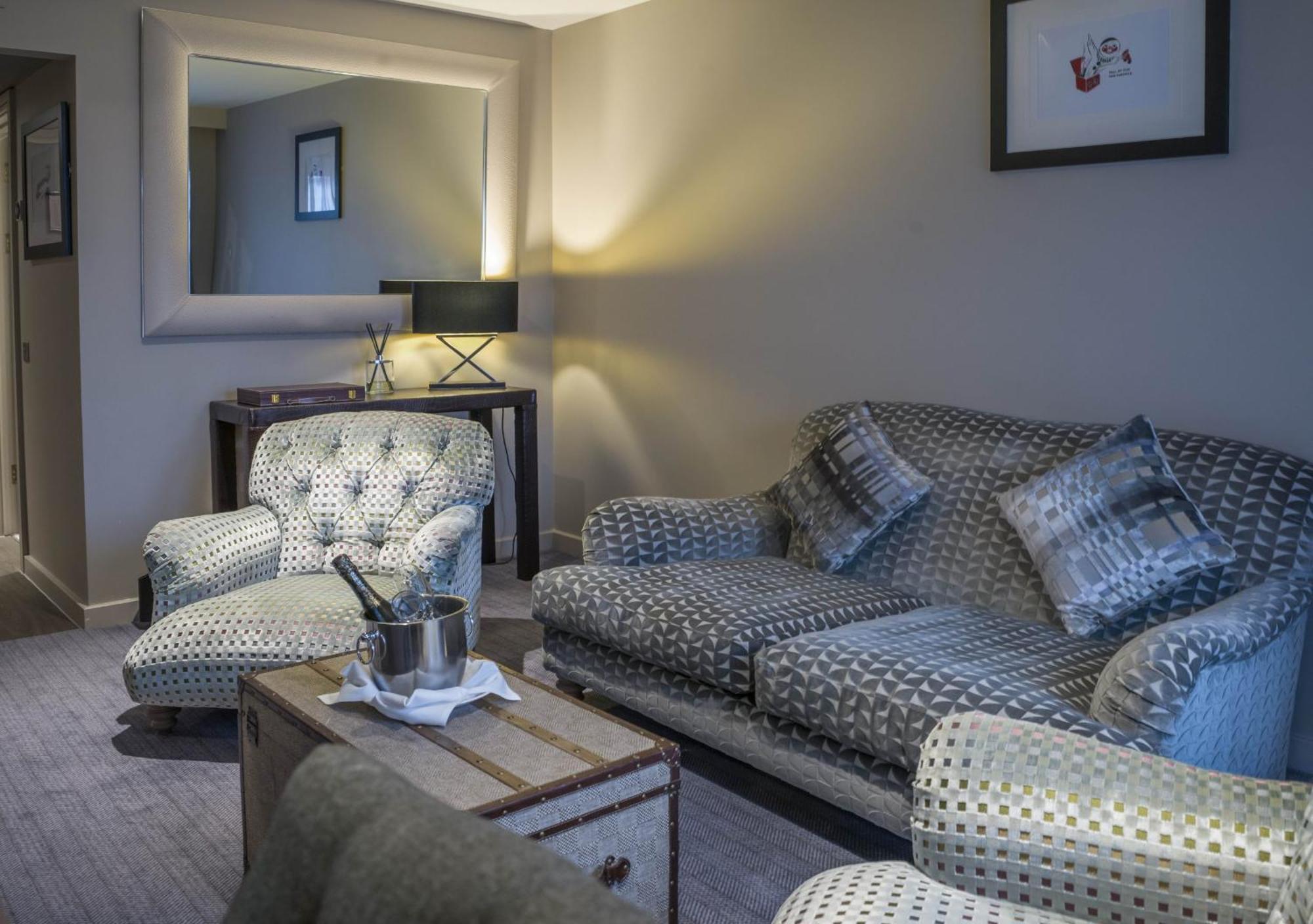 Boulevard Hotel بلاكبول المظهر الخارجي الصورة A suite at the hotel