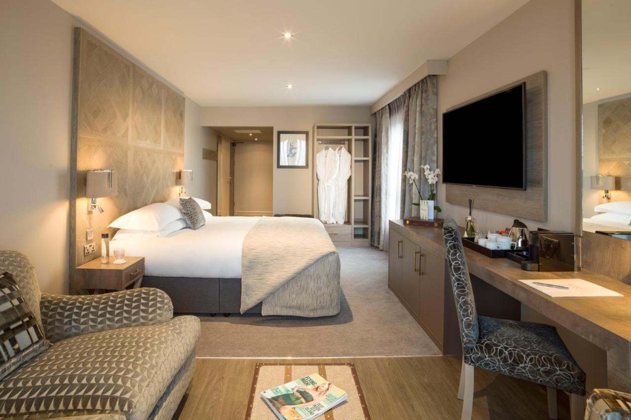 Boulevard Hotel بلاكبول المظهر الخارجي الصورة A room at The Mitre