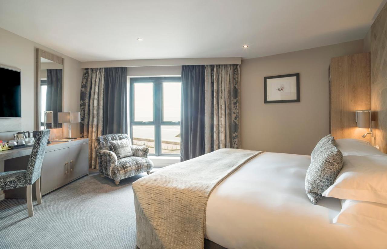 Boulevard Hotel بلاكبول المظهر الخارجي الصورة A bedroom at The River Lee Hotel